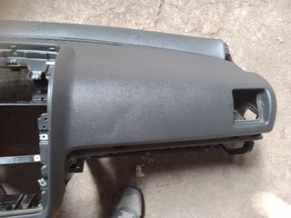 Salpicadero golf v mk5