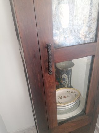 Mueble vitrina madera