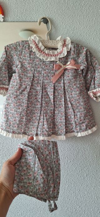Vestido flores bebé niña a estrenar. 6 meses