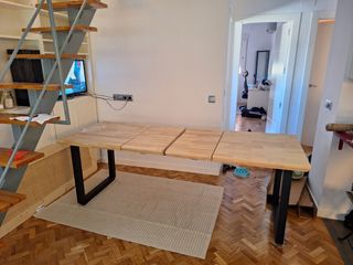 Mesa de madera extensible de comedor