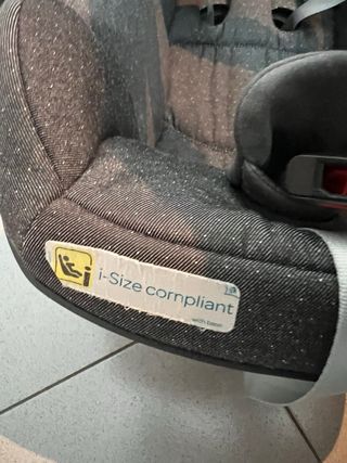 Maxi-cosi pebble plus + adaptadores gratis