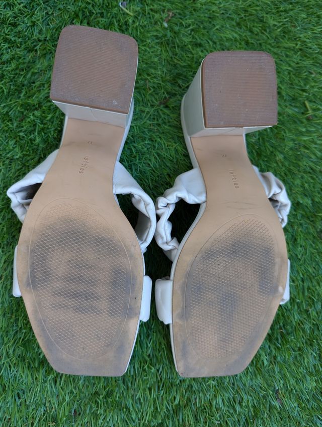 Zuecos sandalias talla 37 Lefties beige