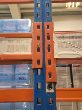 Estanterías industriales semi-nuevas