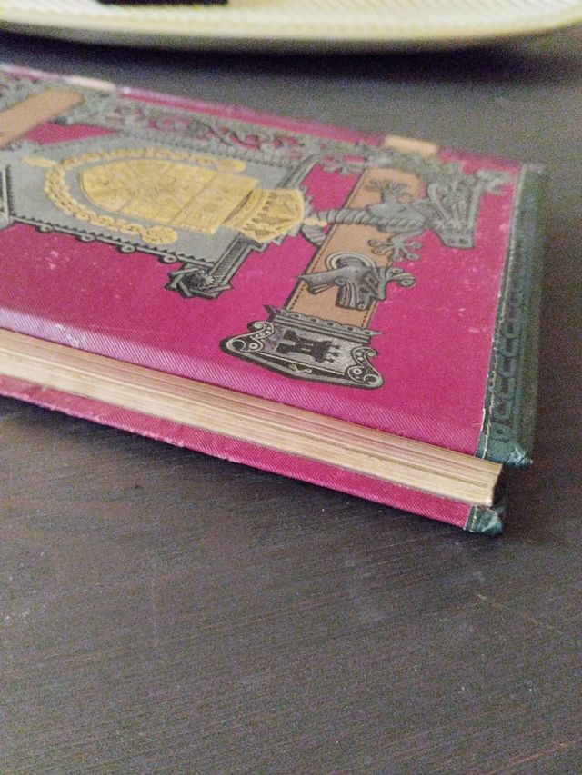 Vecchio libro sulla storia della Spagna