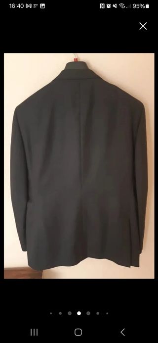 Traje de chaqueta con etiqueta