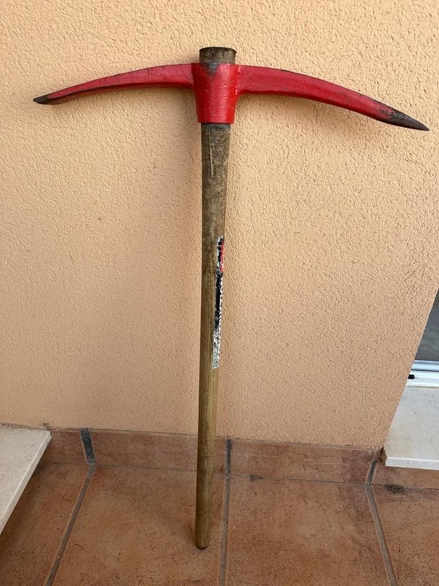 Pico de construcción 3Kg. marca Polet