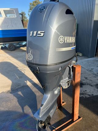 Fueraborda YAMAHA F115LB, año 2022