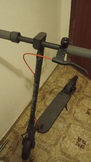 Se vende patinete eléctrico scooter 4