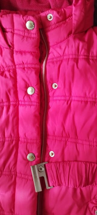 Abrigo para niña