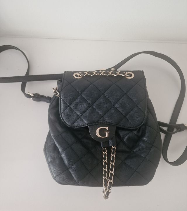 Bolso mochila Guess