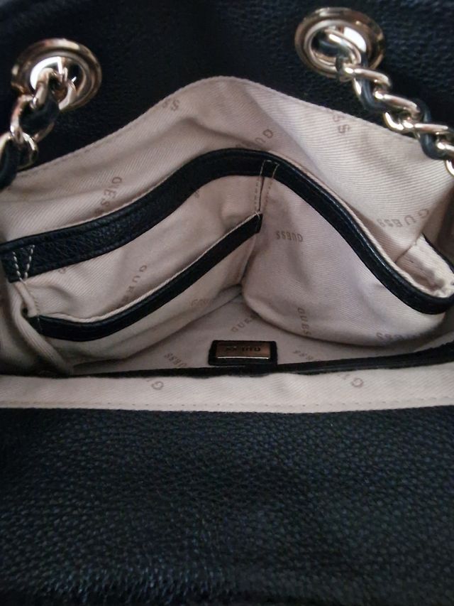 Bolso mochila Guess