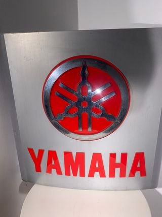 Insegna Luminosa Yamaha