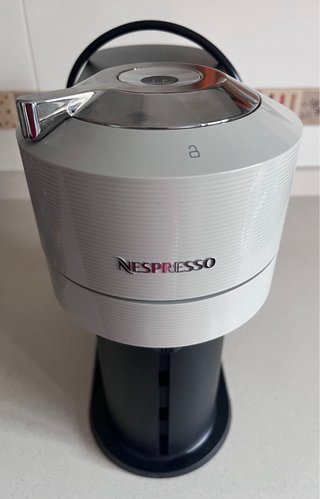 Cafetera Nespresso Vertuo Next