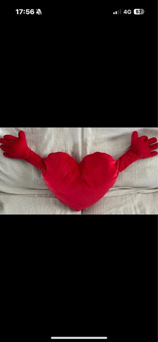 Pelouche Ikea cuore gigante