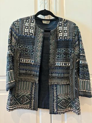 Chaqueta abalorios Zara