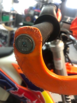 Paramanos cerrados mec naranjas ktm