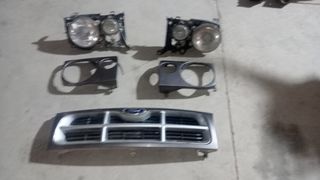 Faros y calandra Ford Maverick 