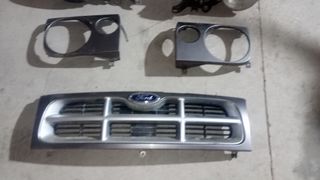Faros y calandra Ford Maverick 