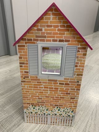 Casita de muñecas de madera toysrus