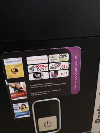 Ordenador de Torre + impresora + mesa + altavoces