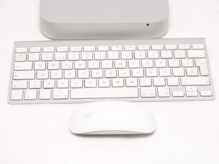 Mac Mini Intel Core i5 16 gb de Ram SSD 512 Gb