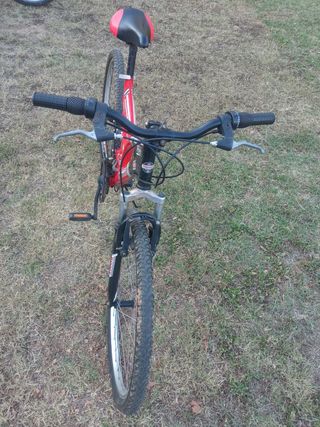 Bicicleta BTT suspensión total