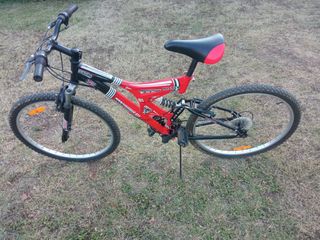 Bicicleta BTT suspensión total