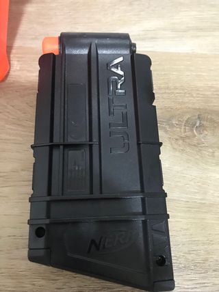 Nerf Ultra AMP pistola niños
