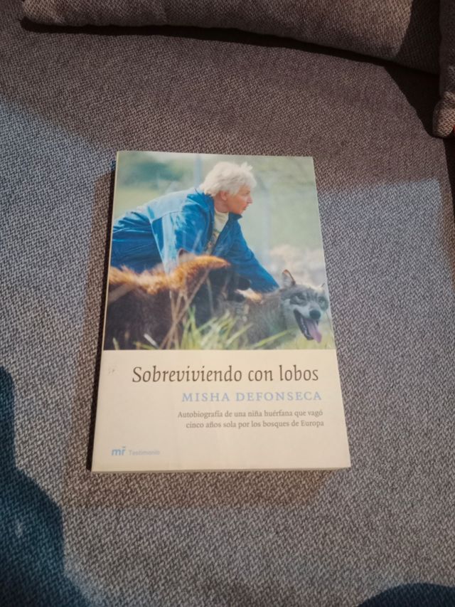 Sobreviviendo con lobos