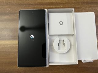 Google pixel 7a 5G 128GB libre . Blanco y azul