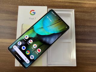 Google pixel 7 5G 128GB .libre verde y negro nuevo