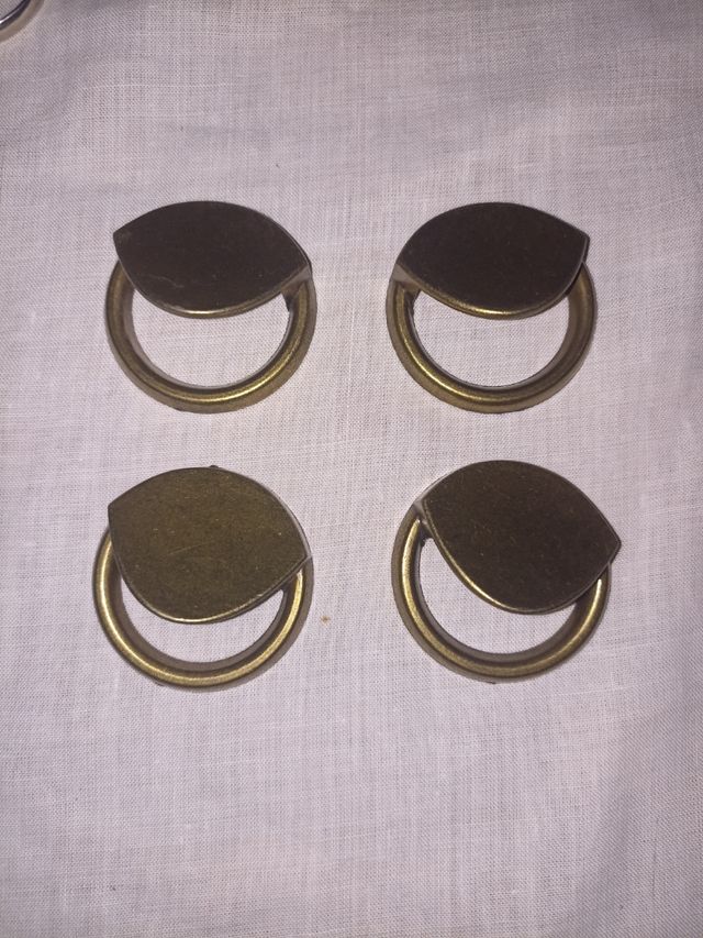 Tiradores, pomos para muebles