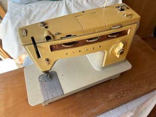 Máquina de coser Singer