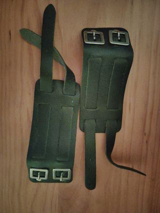 2Pulseras de cuero negro