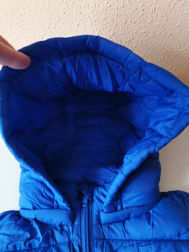 Chaleco de niño talla 4-5 años de Benetton.