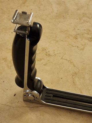 Staffa angolare porta flash