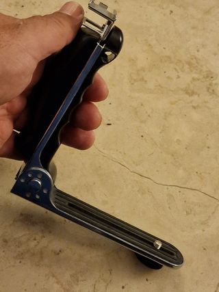 Staffa angolare porta flash