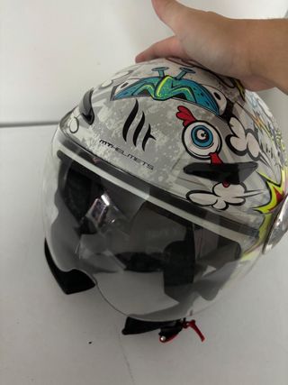 Casco de moto para niño