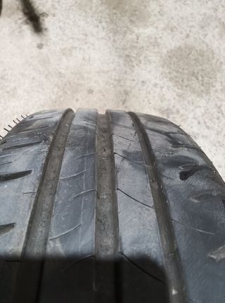 Neumáticos 175 65 15 Michelin 