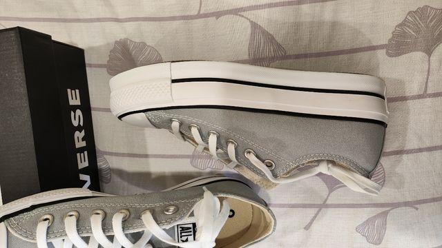 Converse 37'5 nuevas en su caja