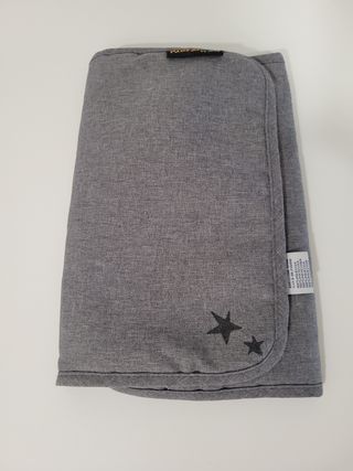 Cambiador plegable con bolsillo