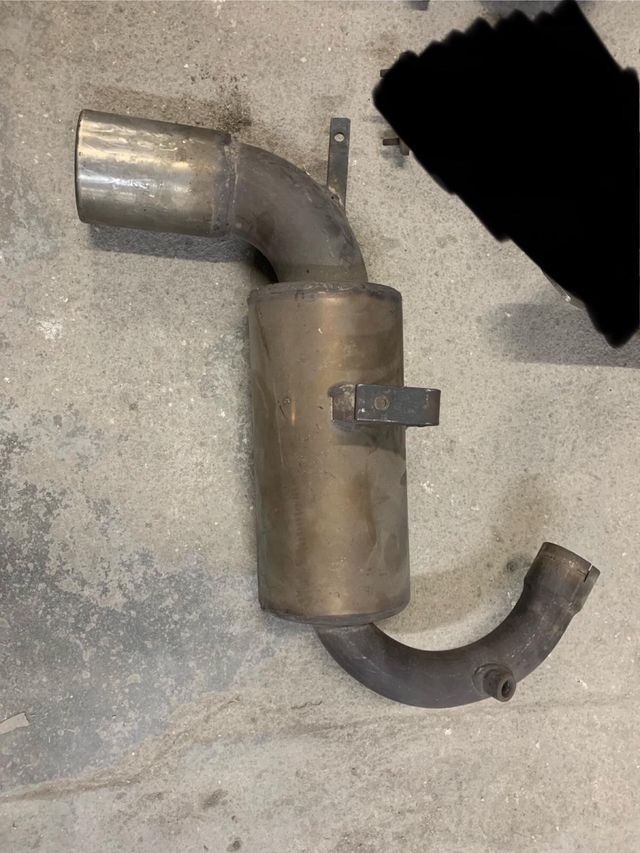 Lote escapes Porsche Boxster 986