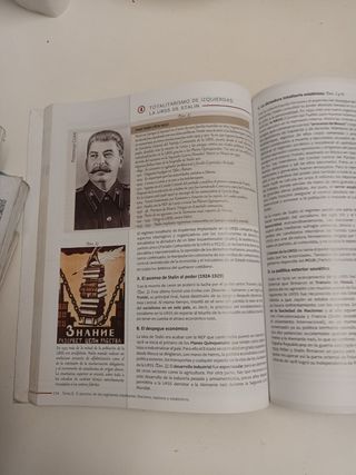 Libro de Historia del Mundo Contemporane