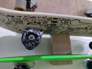 Soporte para skate de haya