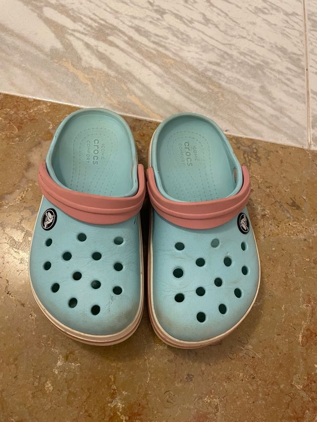 Crocs para niña talla 12