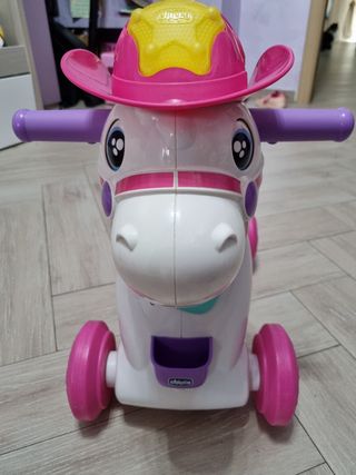 Cavallo a dondolo cavalcabile