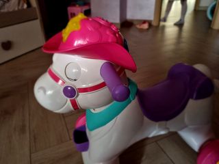 Cavallo a dondolo cavalcabile