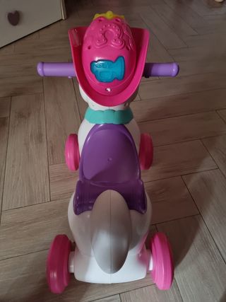 Cavallo a dondolo cavalcabile