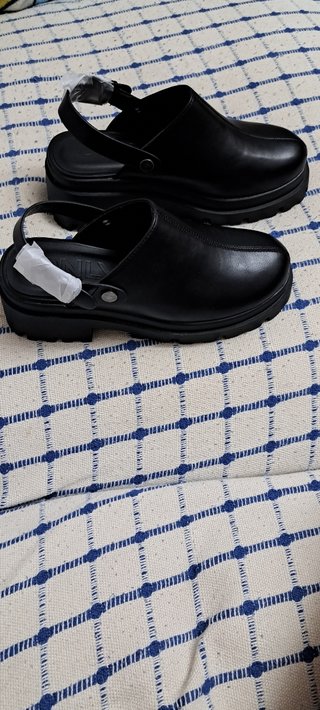 ZAPATOS , ZUECOS , ONLY