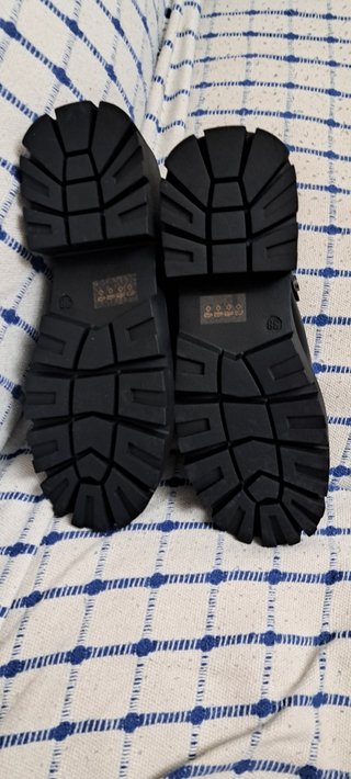 ZAPATOS , ZUECOS , ONLY